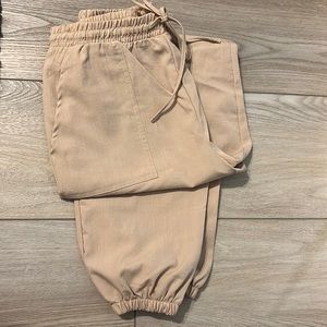 Boutique Jogger - Never Worn/deep front pockets/tie in front